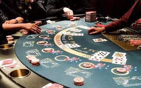 Antarmuka live dealer Dragon Tiger di danatoto70